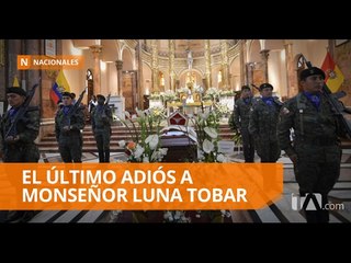 Download Video: Restos de Monseñor Luna Tobar son velados en la catedral de Cuenca