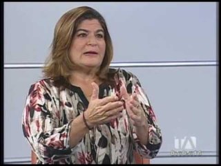 Entrevista a María Elsa Viteri, exministra de Finanzas