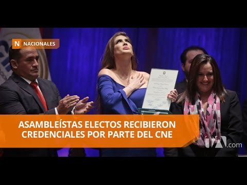 CNE entregó a asambleístas sus credenciales antes de la posesión - Teleamazonas