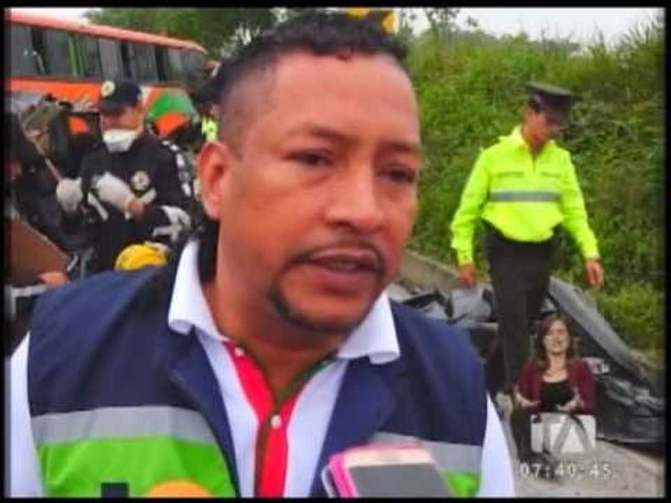 Una persona muerta y tres heridas deja un accidente en la vía Santo Domingo-La Concordia