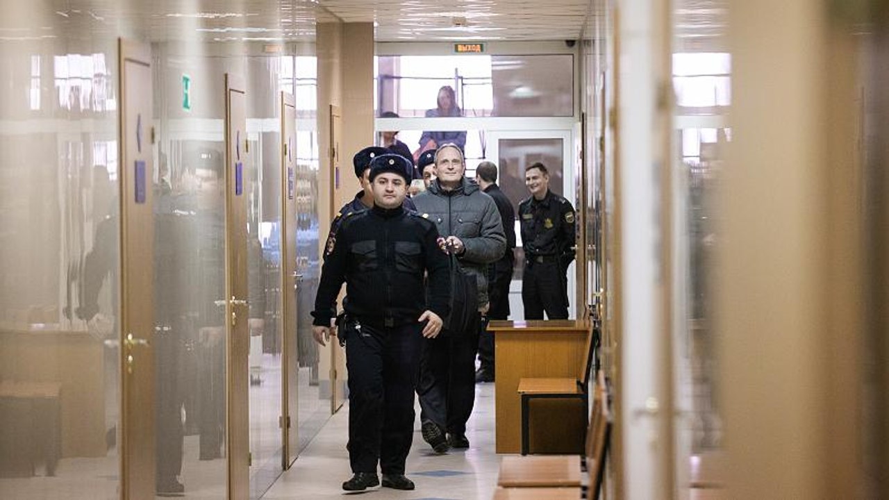 Wegen 'Extremismus': Zeuge Jehovas muss in Russland 6 Jahre einsitzen
