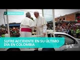 El papa Francisco sufre accidente en el papamóvil - Teleamazonas