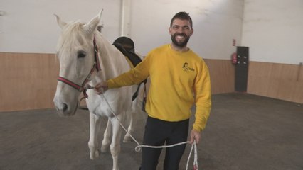 Un policía consigue la custodia del caballo que ha montado durante años