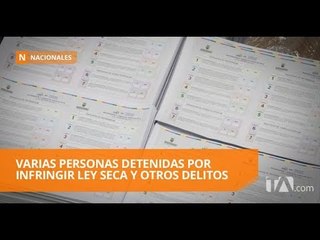 Video herunterladen: Un hombre intentó robarse papeletas de votación - Teleamazonas