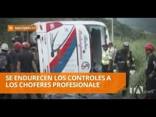 Télécharger la video: Gobierno dispone duras medidas para frenar mortales accidentes - Teleamazonas