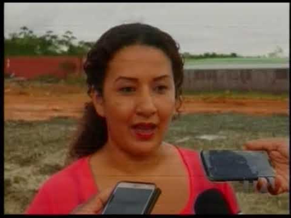 Inició la construcción de 200 viviendas para los desplazados en la frontera