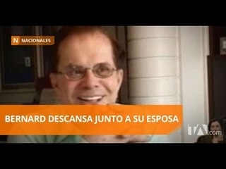 Las cenizas de Bernard Fougéres fueron depositadas junto a su esposa - Teleamazonas