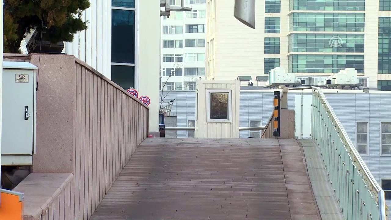 Bahçeli, Cumhurbaşkanı Erdoğan ile görüşmesi için MHP Genel Merkezinden çıkış yaptı - ANKARA