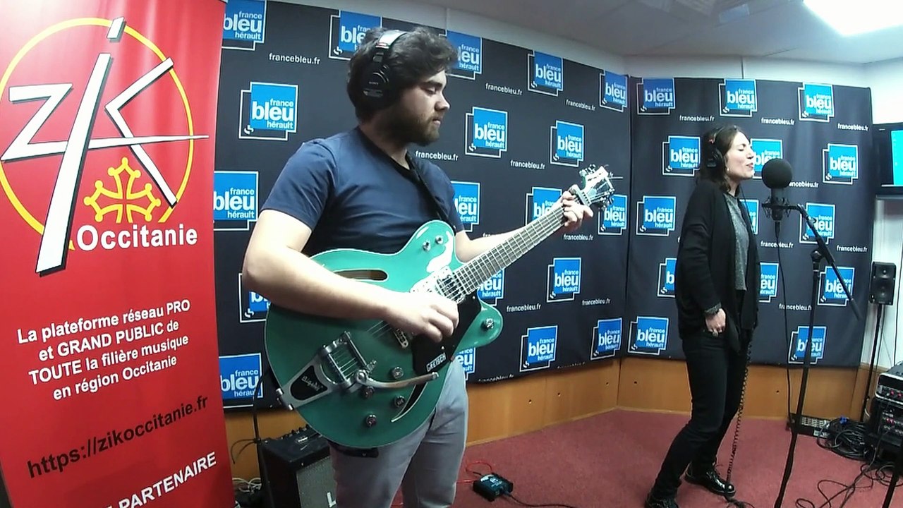 Faustine dans Bleu Hérault Live