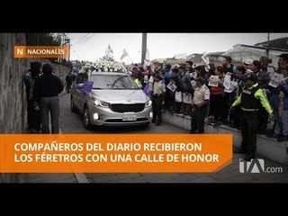 Download Video: Capilla ardiente en homenaje a periodistas de diario El Comercio - Teleamazonas