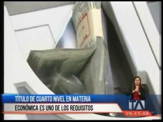 Título de cuarto nivel en materia económica es requisito para ser Superintendente de Control