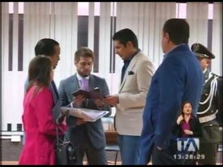 Se realiza audiencia de revisión de medidas contra Rafael Correa