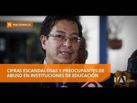 Fander Falconí entregó otras 328 denuncias de violencia educativa en la Fiscalía - Teleamazonas