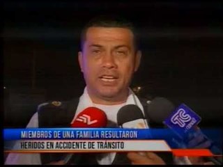 Accidente de tránsito deja una familia completa en el hospital