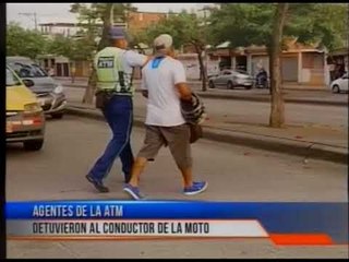 Transeúnte fue atropellado por un motociclista