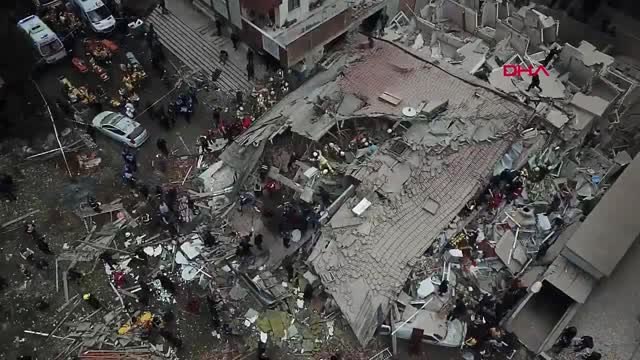 İstanbul Kartal'da Patlama Sonrası 7 Katlı Çöktü