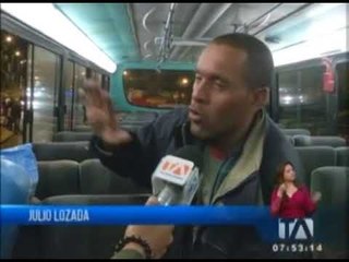 Agresiones durante reubicación de venezolanos en el intercambiador de Carcelén