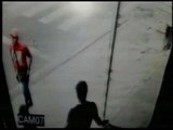 Pistola en mano, asaltaron a una pareja en Guayaquil