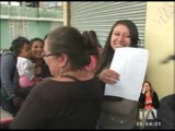 Cientos de personas entregan documentos para recibir un terreno -Teleamazonas