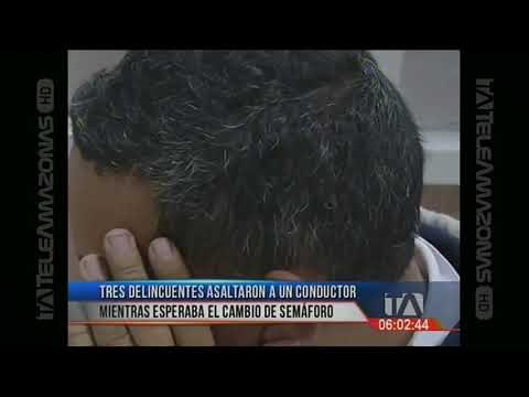 Tres delincuentes asaltaron a un conductor frente a un semáforo