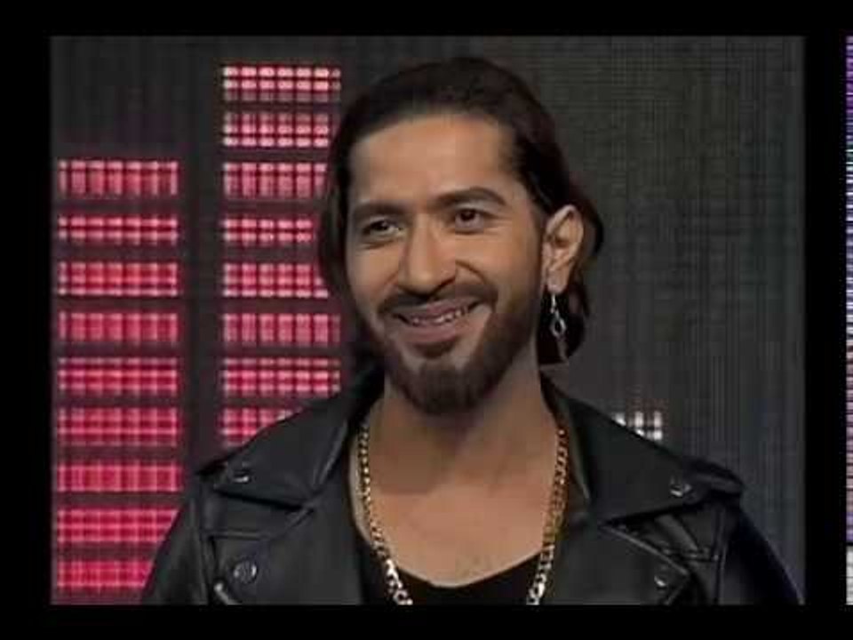 GALA 48 YMLL5 - Maluma