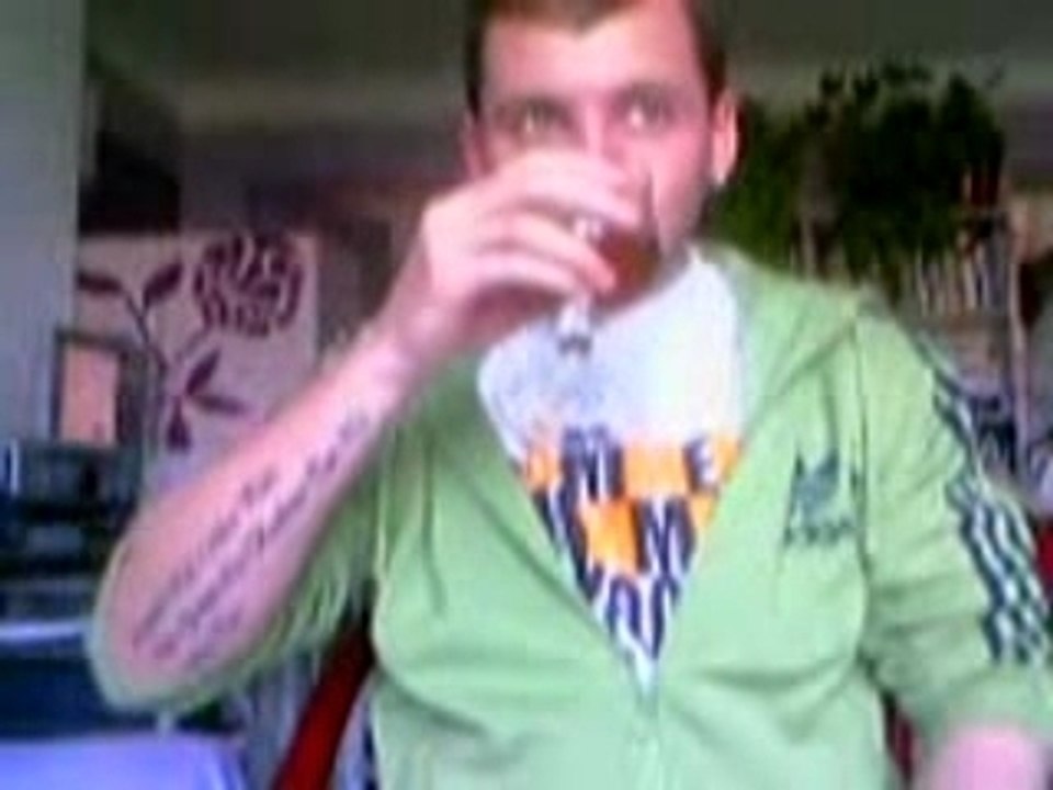 Boire du ricard c'est tout un art