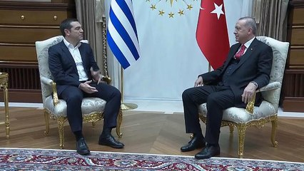 Grecia y Turquía relajan la tensión en el Egeo