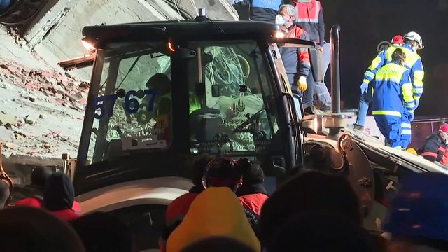 Kartal'da bina çöktü - Kurtarma ekiplerinin çalışması (Yayın yasaklı) - İSTANBUL