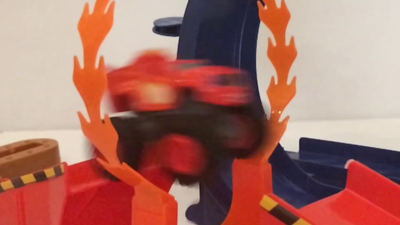 Blaze and the Monster Machines Monster Dome Playset Nickelodeon - Unboxing Demo Review