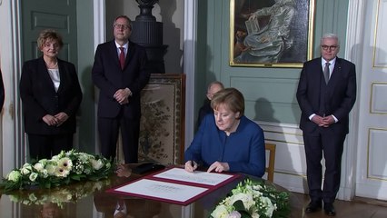 Merkel bei Festakt für 100 Jahre Weimarer Verfassung
