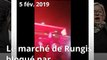 Grève nationale: «gilets jaunes» et «gilets rouges» bloquent une entrée de Rungis