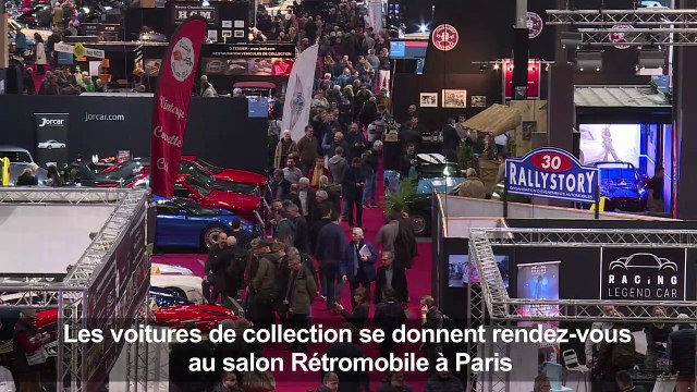 Salon Rétromobile à Paris: la passion des voitures de collection