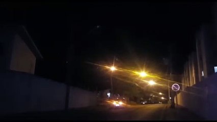 Com quatro lâmpadas queimadas, rua no Bairro Canadá é considerada abandonada