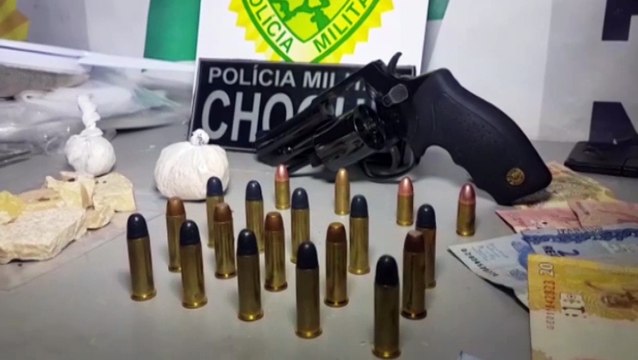 Casal é detido com arma, munições e droga; Filhos são entregues ao Conselho Tutelar