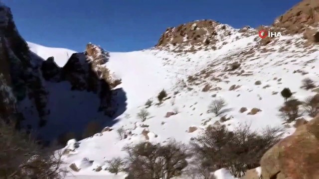 PKK/KCK'ya ait sığınakta 1 adet AK-47 Kalaşnikof piyade tüfeği ile yaşam malzemesi ele geçirildi