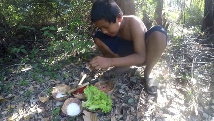 Active of life - Find and Cooking Fish - Young Boy cooking amazing