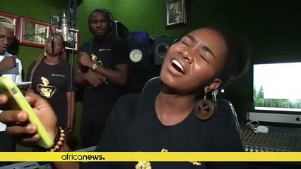 Nigerian musicians sing for election