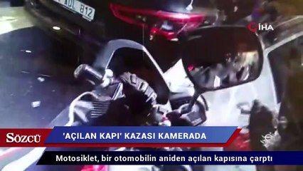 Eminönü’nde “açılan kapı” kazası kamerada