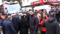 Çevre ve Şehircilik Bakanı Murat Kurum Kartal'da çöken binanın enkazında incelemelerde bulundu