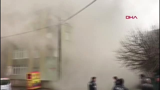 Sancaktepe'de Tekstil Atölyesinde Yangın