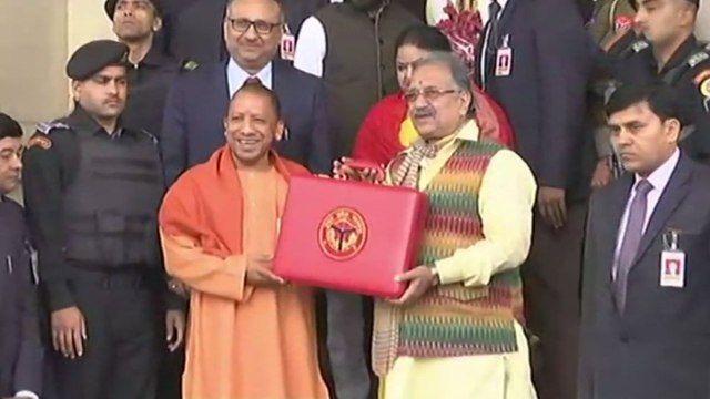 UP Budget 2019: Yogi Government ने पेश किया 4 लाख 79 हजार करोड़ का बजट | वनइंडिया हिंदी