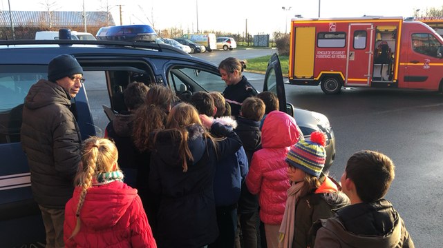 Les CM1 de l’école sainte Trinité découvrent le travail des gendarmes
