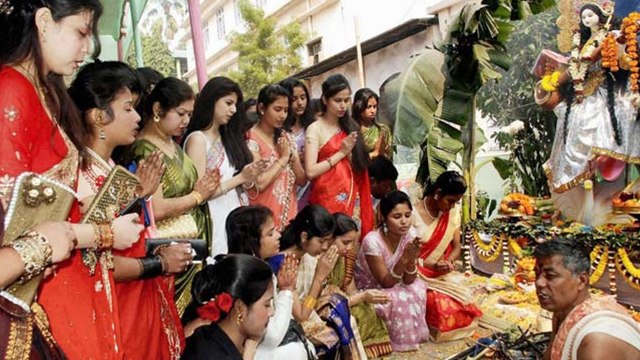Saraswati Puja for students: पढ़ाई में नहीं लगता हैं मन तो करें ये उपाय | Boldsky