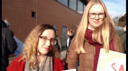 Mons - première manifestation pour le climat organisée par deux étudiantes de l'UMons