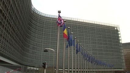 İngiltere Başbakanı May, AB Komisyonu Başkanı Juncker'le Görüştü