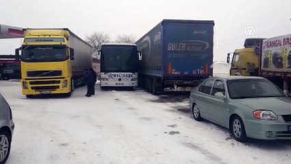 Ulaşıma kar engeli - SİVAS