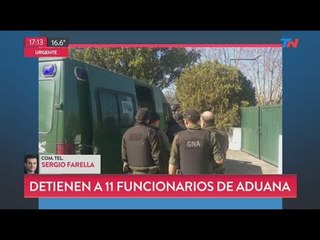 Detienen a 11 funcionarios de Aduana