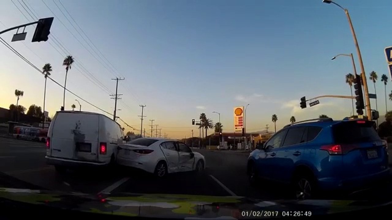 Ce conducteur a vu venir le drame de loin... Bo...