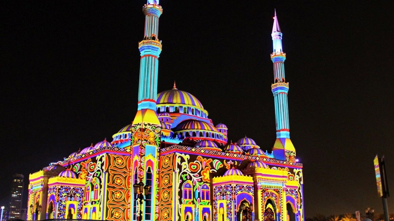 "ولي عهد الشارقة يشهد انطلاق فعاليات "مهرجان أضواء الشارقة 2019"