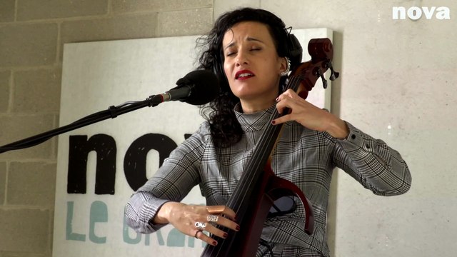 NES dans le salon de musique de Nova I Live Néo Géo